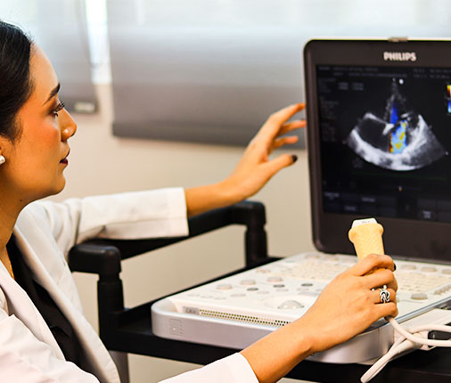 Ecocardiograma transtorácico/ Doppler /Color/Simple